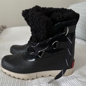 Sorel Black Winter Boots - sz 8